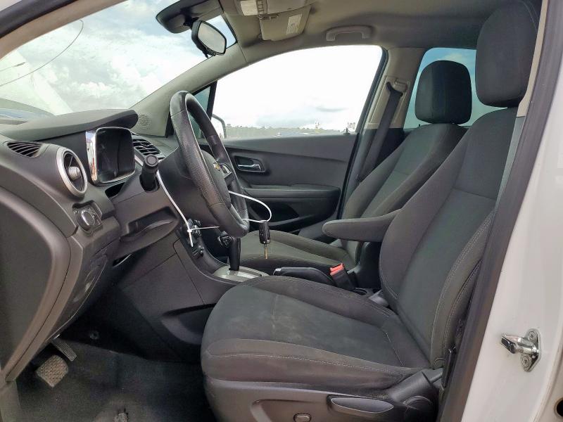 Parquets CHEVROLET TRAX 2016 White