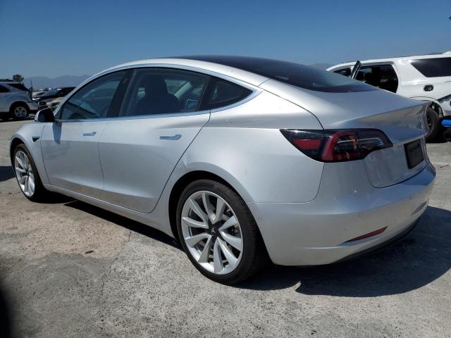  TESLA MODEL 3 2018 Srebrny