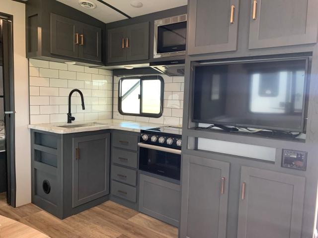 2022 KQFP BULLET - RVS CAMPER