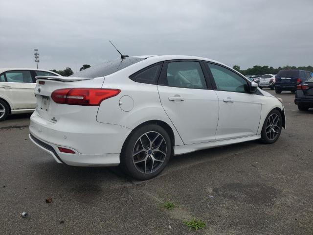  FORD FOCUS 2016 Белы
