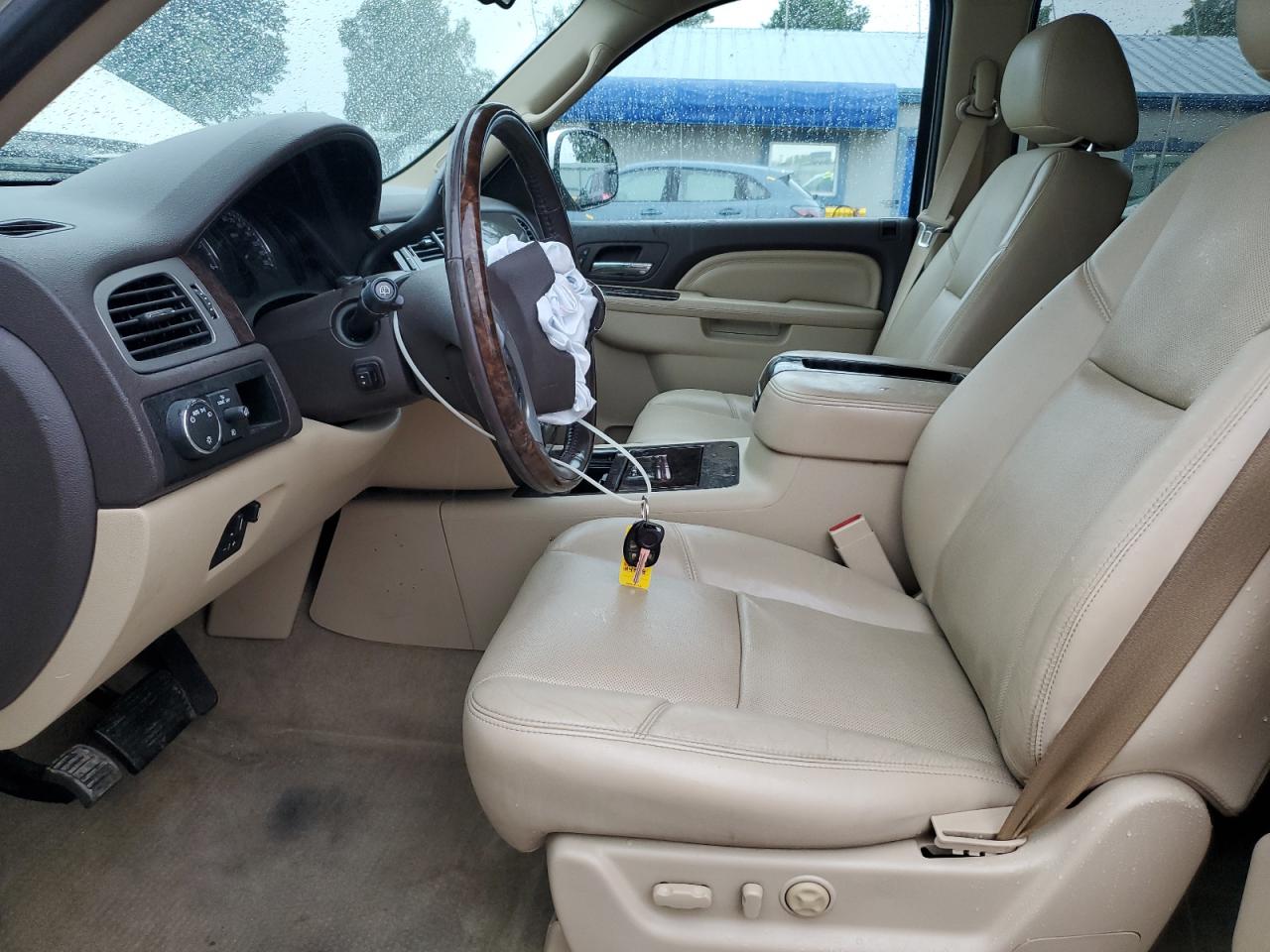 2014 GMC Yukon Xl Denali VIN: 1GKS2MEF7ER114558 Lot: 65239775