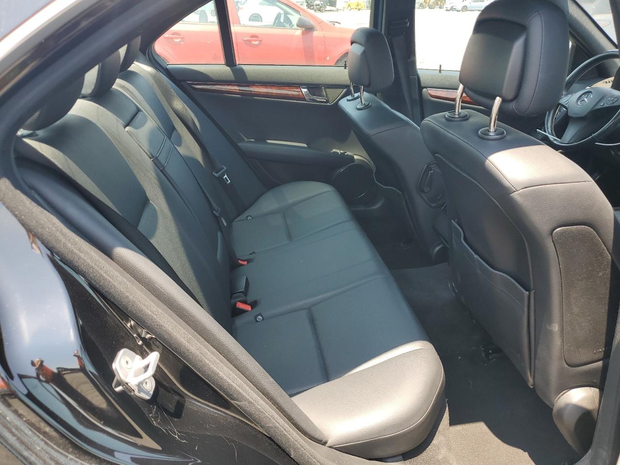 2011 Mercedes-Benz C 300 VIN: WDDGF5EB3BA519843 Lot: 63843225