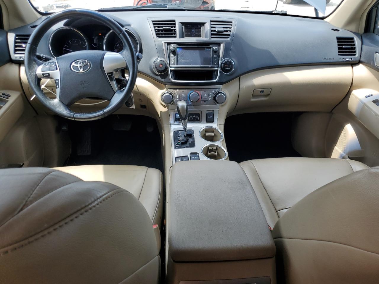 2013 Toyota Highlander Base VIN: 5TDBK3EH9DS271323 Lot: 64810825