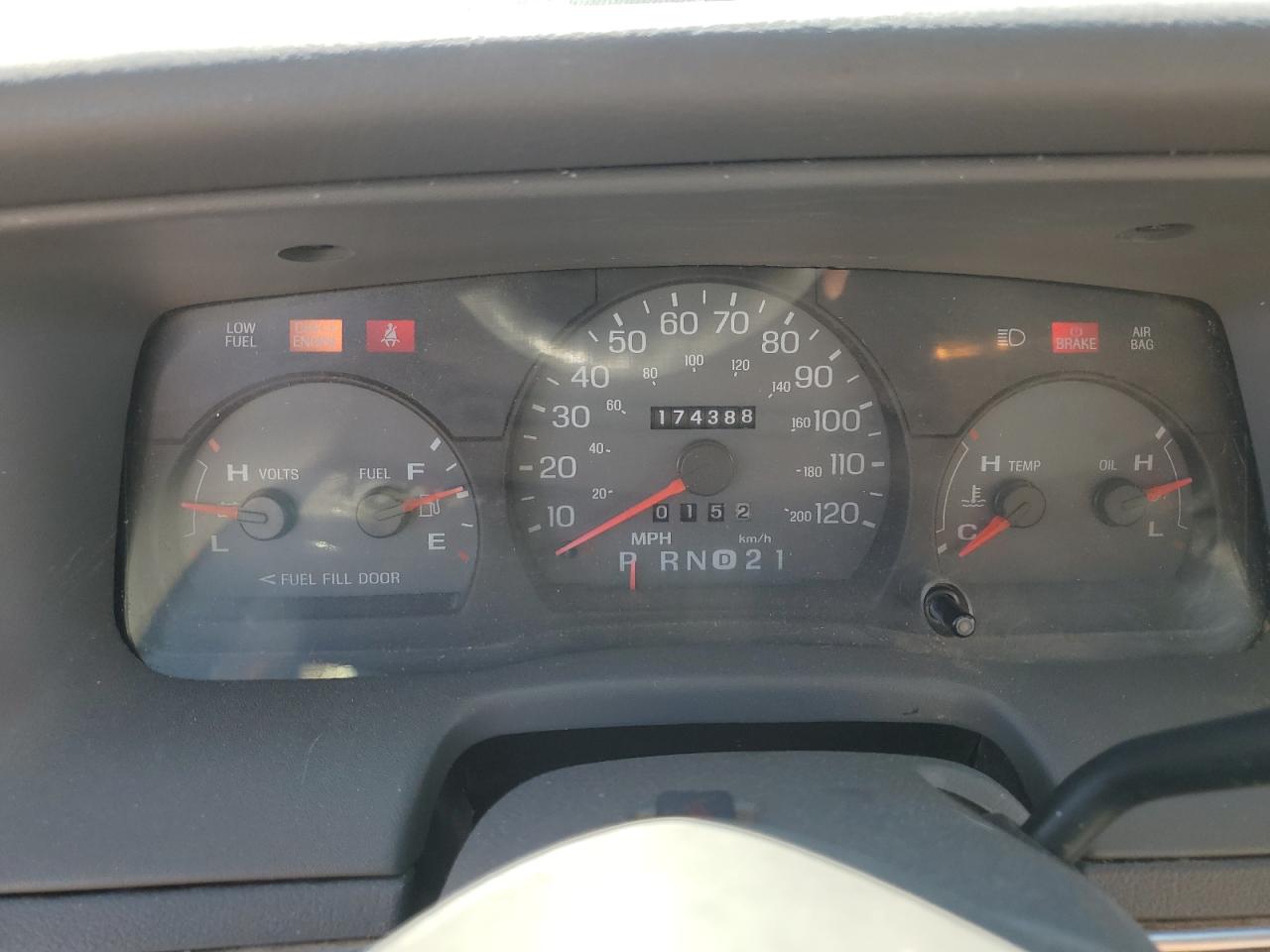2004 Mercury Grand Marquis Ls VIN: 2MEFM75WX4X692486 Lot: 63579885