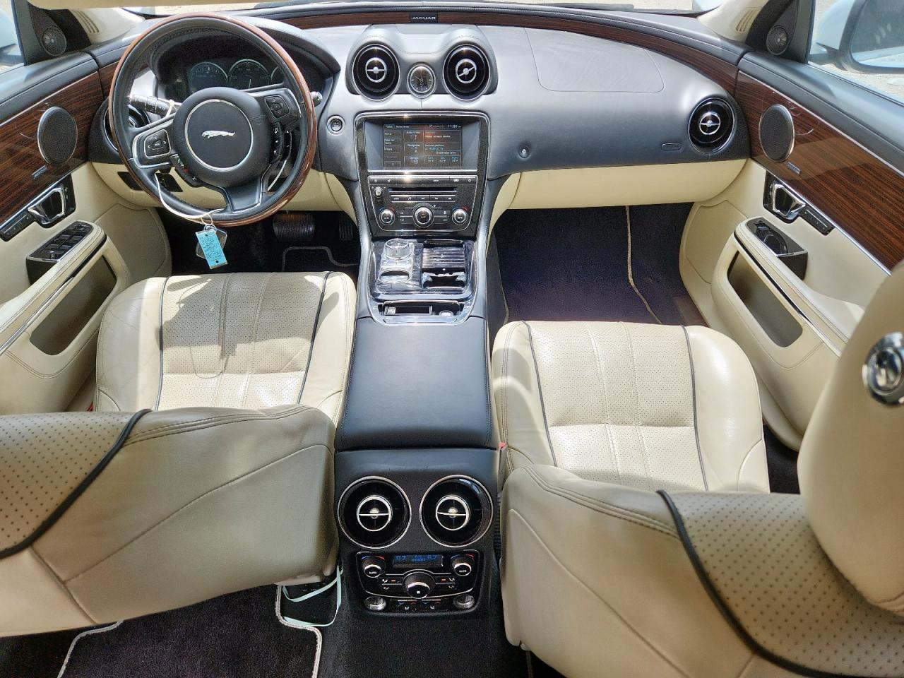 2015 Jaguar Xjl Portfolio VIN: SAJWA2GZ7F8V82990 Lot: 63325535