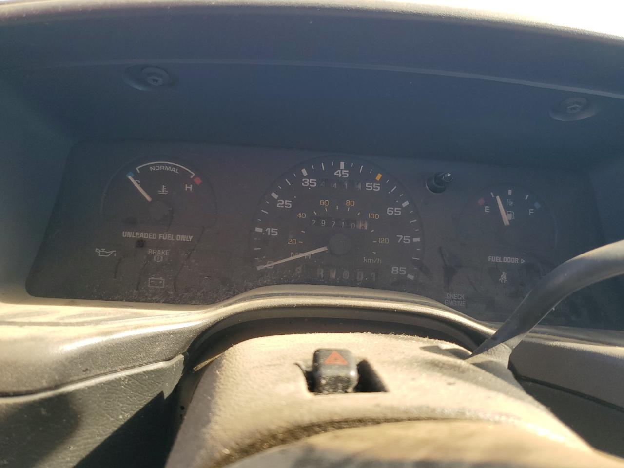 1992 Ford Taurus Gl VIN: 1FACP52U2NG210769 Lot: 64149115