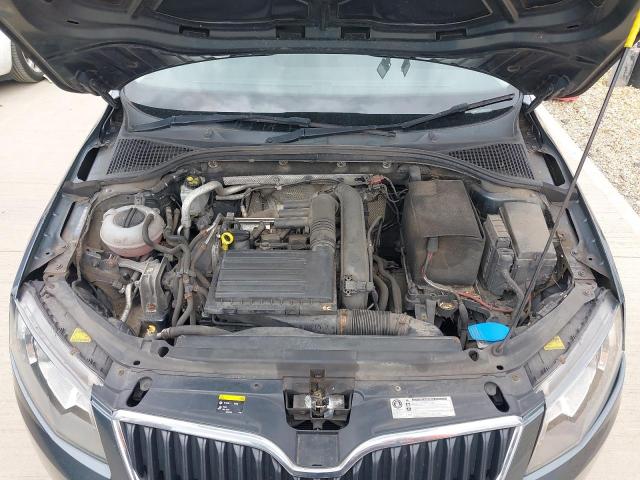 2016 SKODA OCTAVIA SE