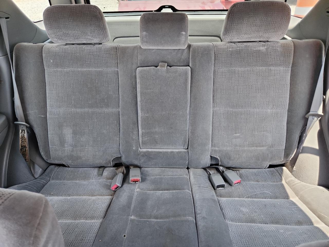 2004 Kia Sorento Ex VIN: KNDJD733545209427 Lot: 64130695