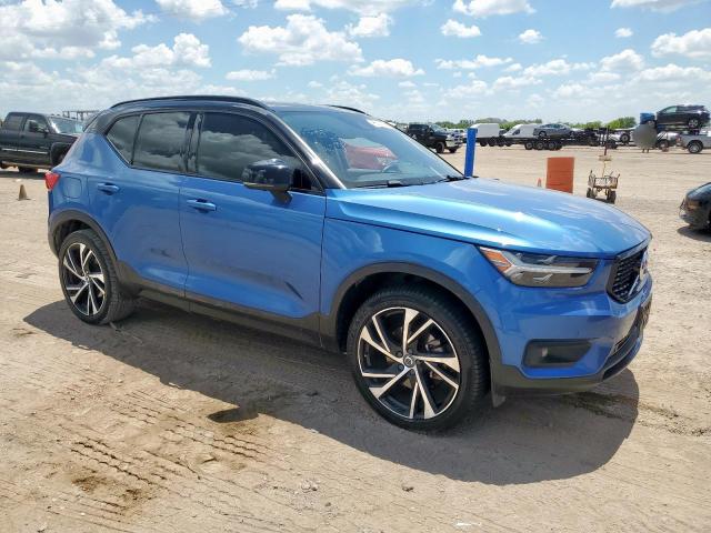  VOLVO XC40 2020 Синий