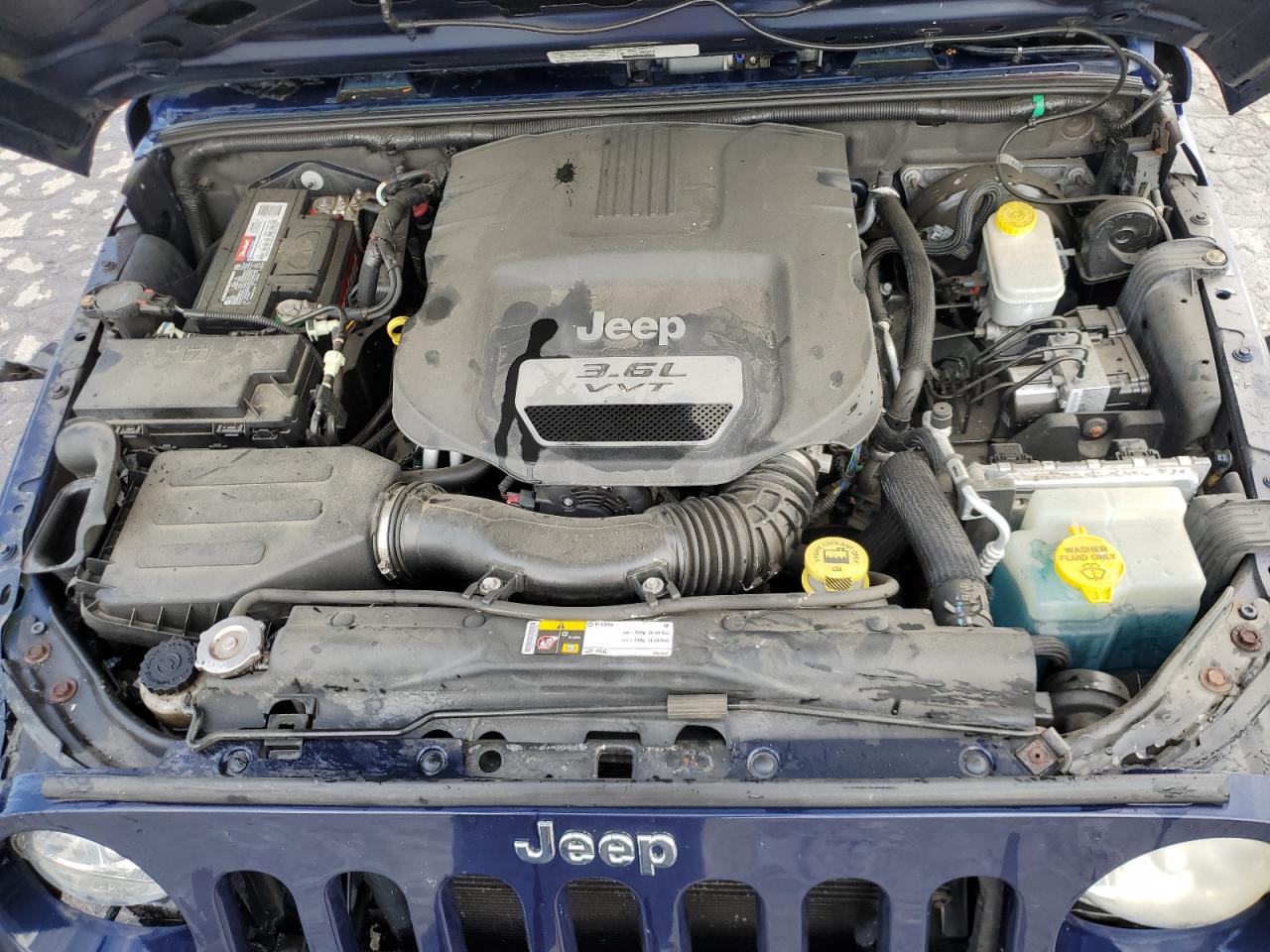 2013 Jeep Wrangler Unlimited Sport VIN: 1C4BJWDG0DL503418 Lot: 64759785