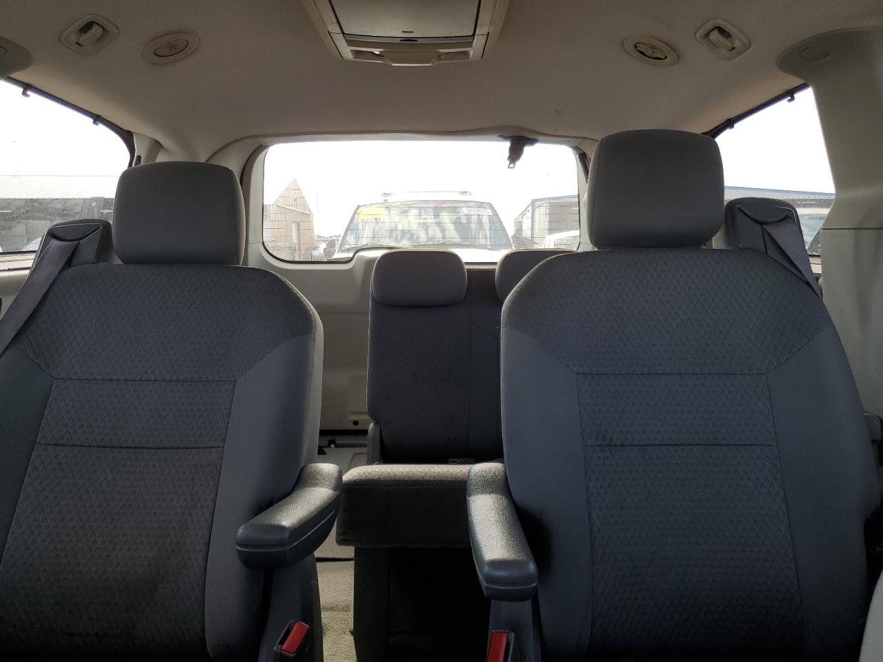 2008 Chrysler Town & Country Touring VIN: 2A8HR54PX8R675104 Lot: 64004795