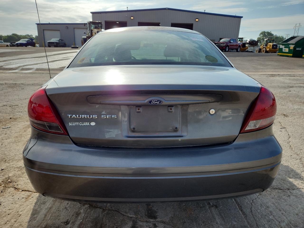 2004 Ford Taurus Ses VIN: 1FAFP552X4A175147 Lot: 63489305