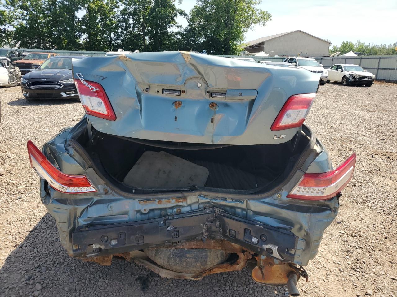 2010 Toyota Camry Base VIN: 4T1BF3EK1AU562028 Lot: 64675965
