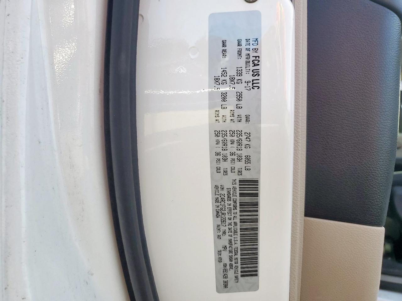 2018 Chrysler Pacifica Touring Plus VIN: 2C4RC1FG2JR122617 Lot: 63301925