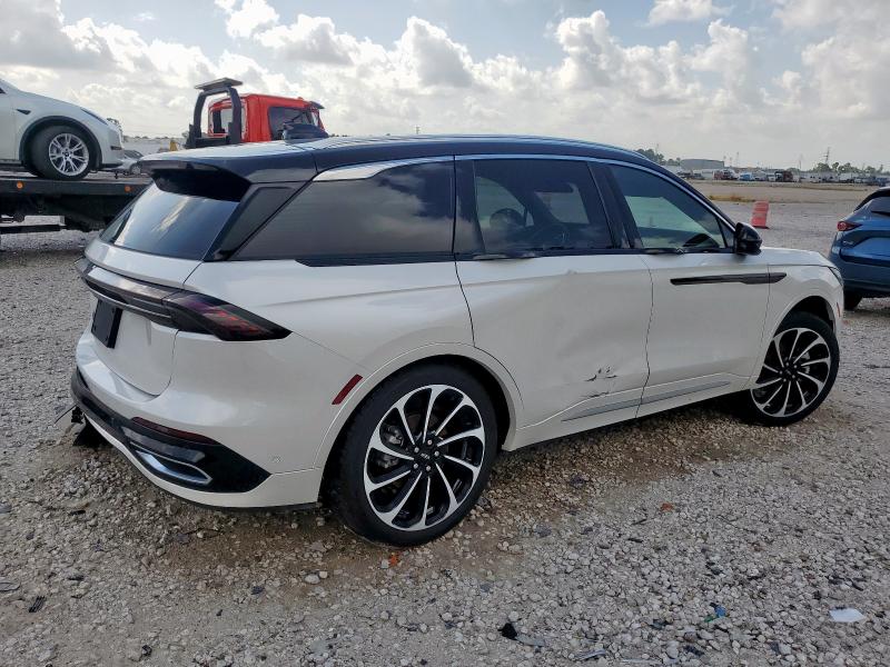  LINCOLN NAUTILUS 2024 Белы