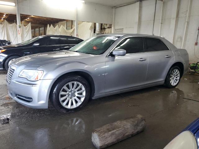  CHRYSLER 300 2013 Srebrny