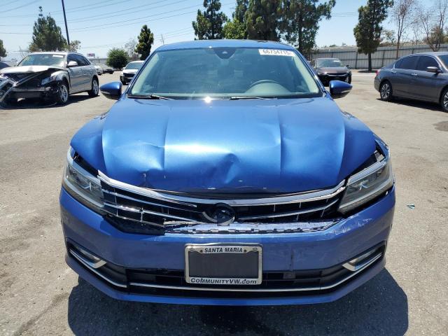  VOLKSWAGEN PASSAT 2017 Blue