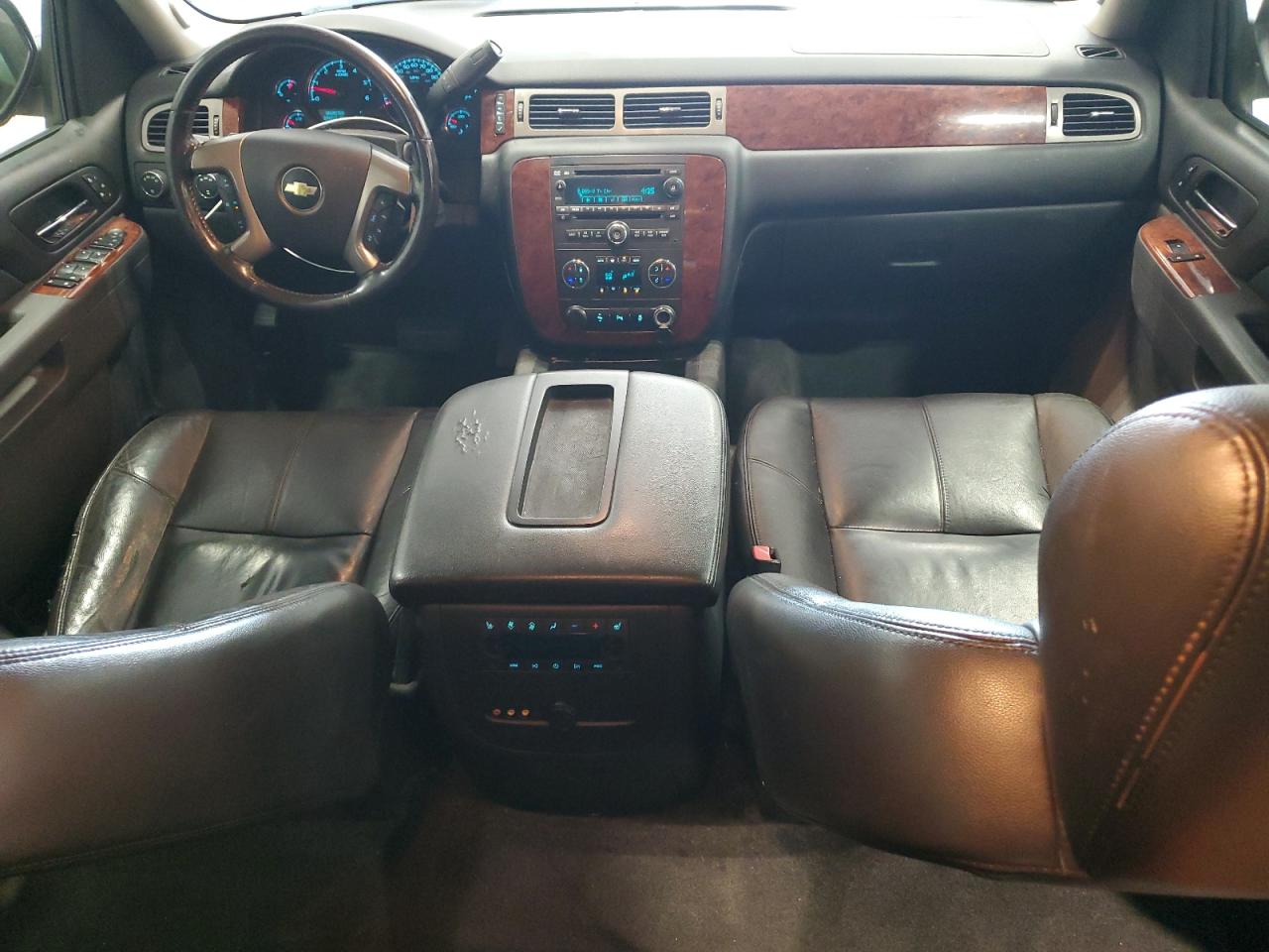 2013 Chevrolet Suburban K1500 Lt VIN: 1GNSKJE7XDR241989 Lot: 64789945