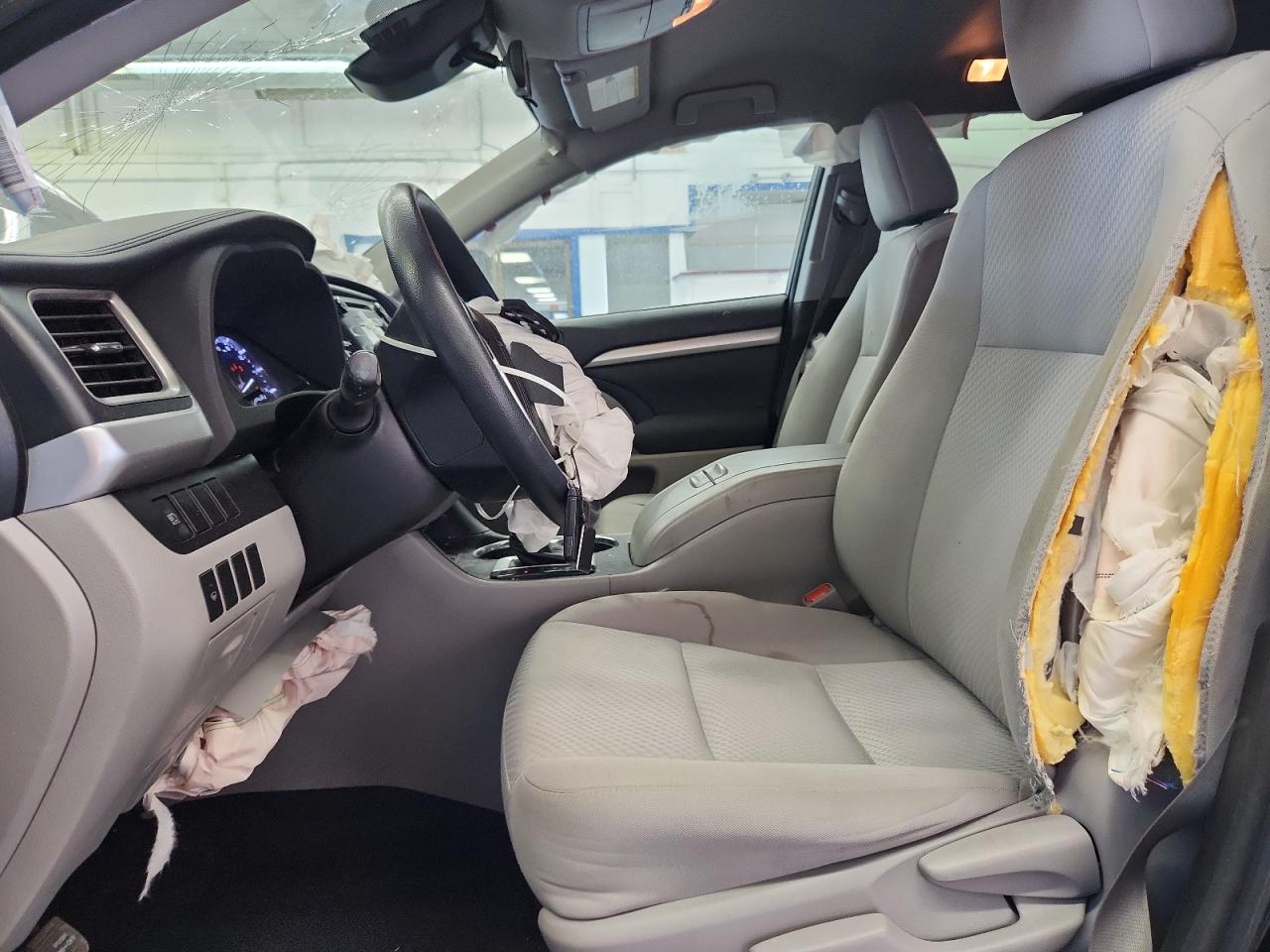 2017 Toyota Highlander Hybrid VIN: 5TDBGRFH5HS033235 Lot: 64440255