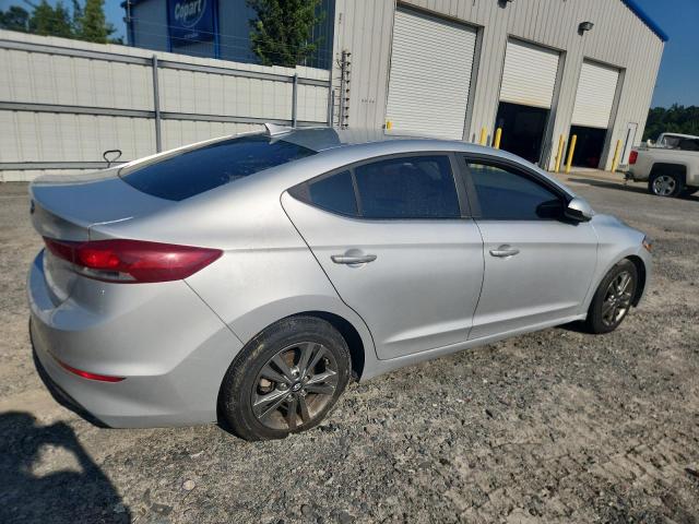 HYUNDAI ELANTRA 2018 Srebrny