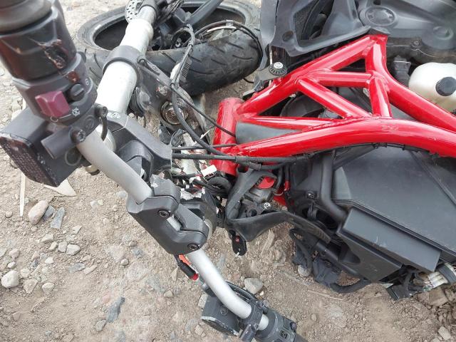 2016 DUCATI M821