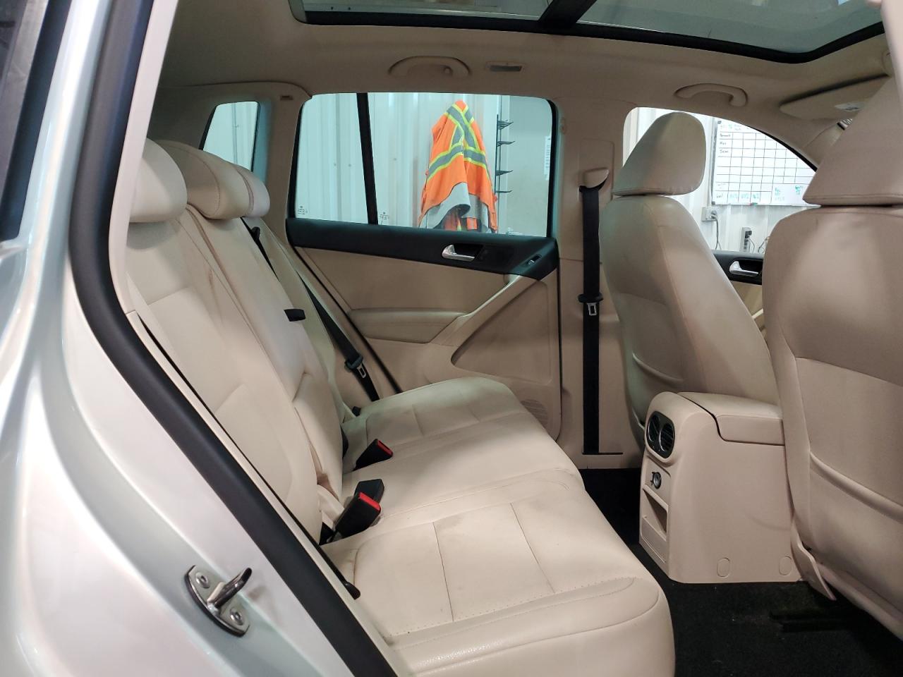 2011 Volkswagen Tiguan S VIN: WVGBV7AX5BW532807 Lot: 65656655