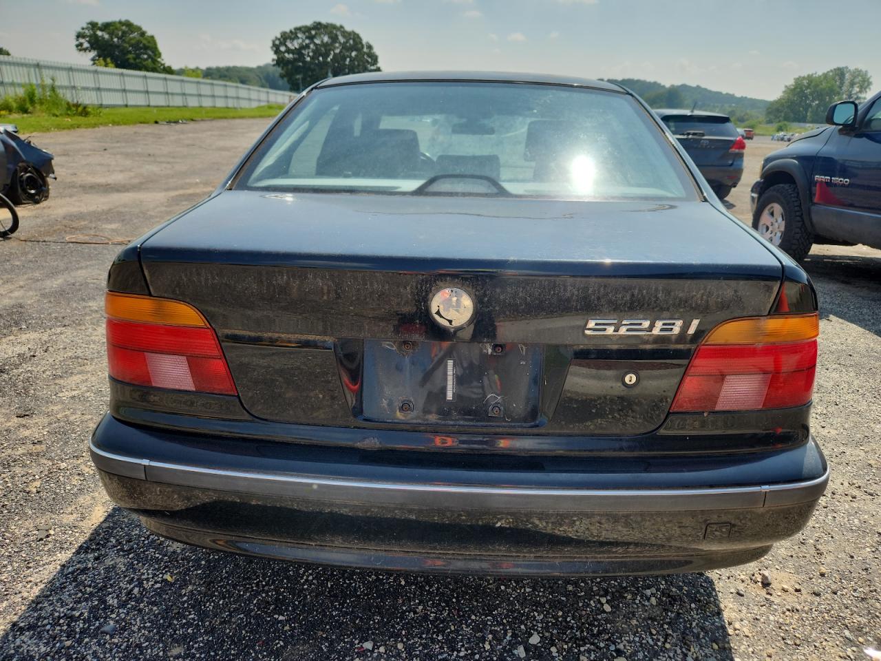 2000 BMW 528 I Automatic VIN: WBADM6346YGU19865 Lot: 64901825