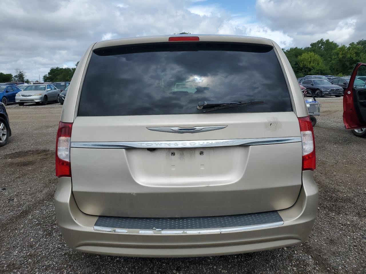 2014 Chrysler Town & Country Touring VIN: 2C4RC1BG8ER256155 Lot: 64694825