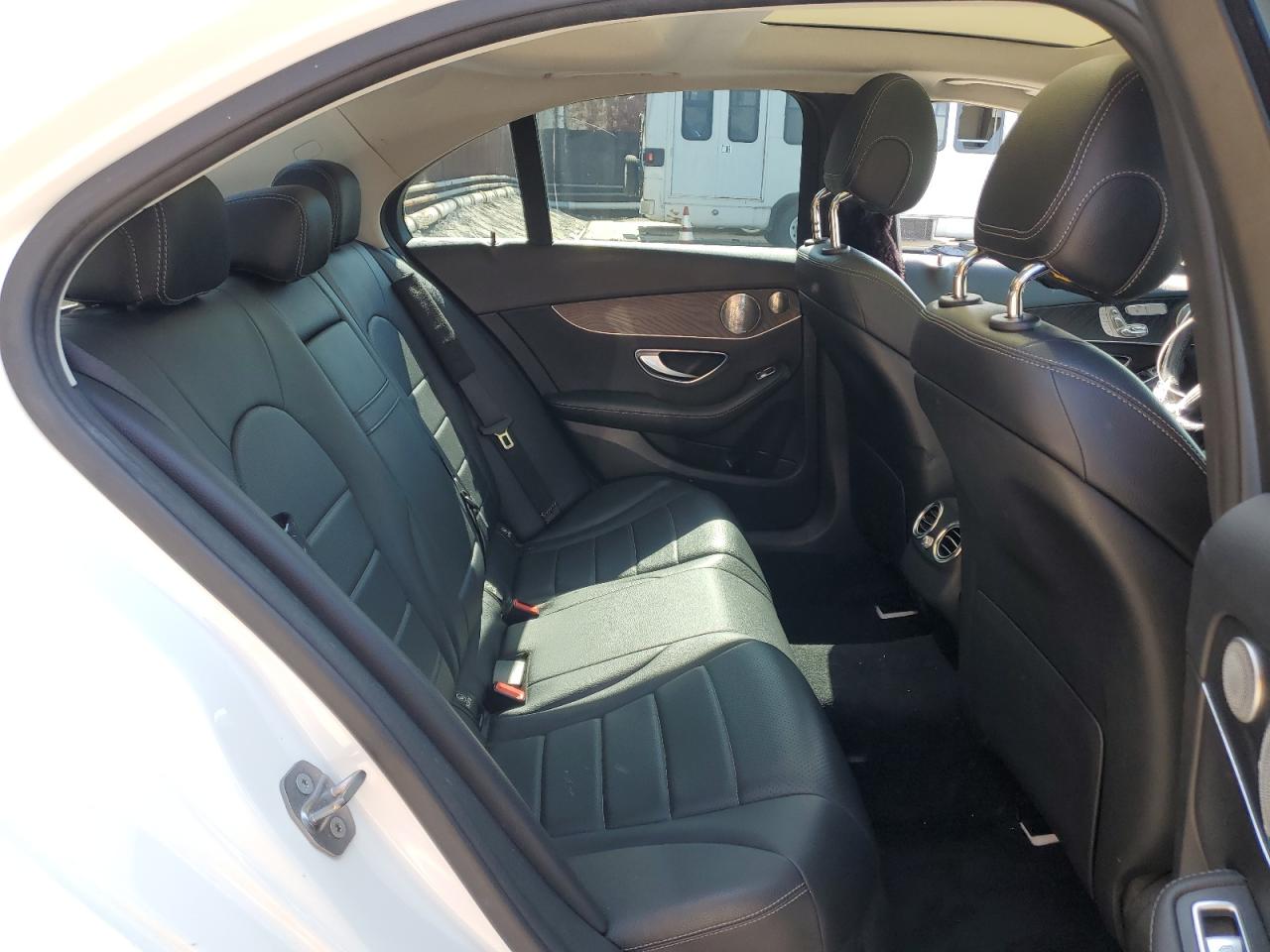 2016 Mercedes-Benz C 300 VIN: 55SWF4JB7GU167367 Lot: 65421495