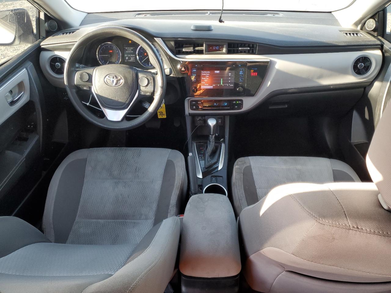 2018 Toyota Corolla L VIN: 2T1BURHE4JC045628 Lot: 65805975