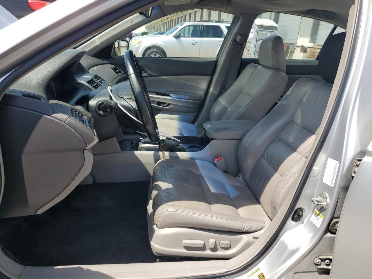 2009 Honda Accord Exl VIN: 1HGCP26869A119892 Lot: 63202145