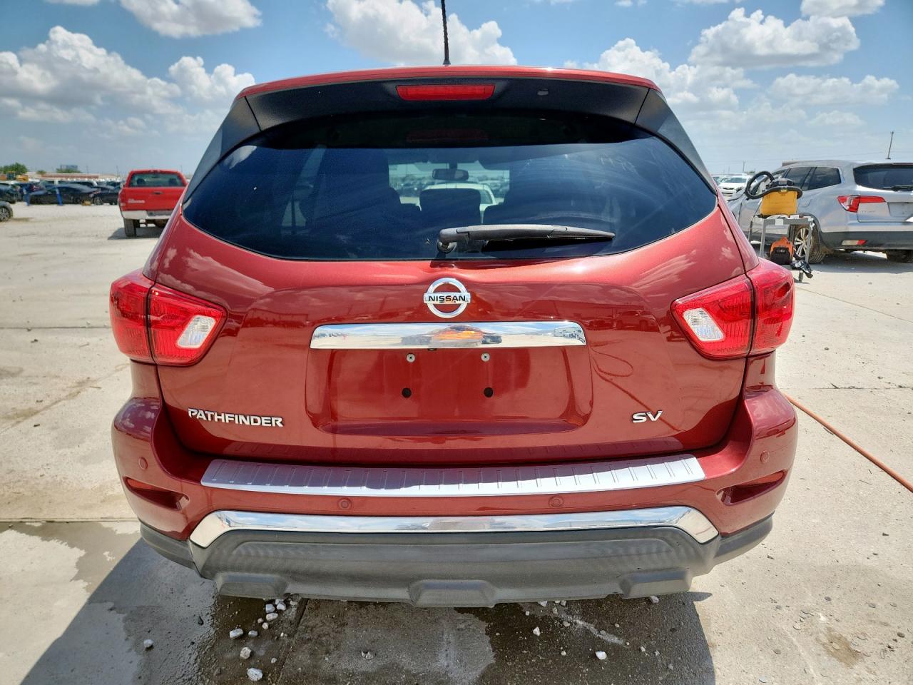 2017 Nissan Pathfinder S VIN: 5N1DR2MN1HC909329 Lot: 63997695