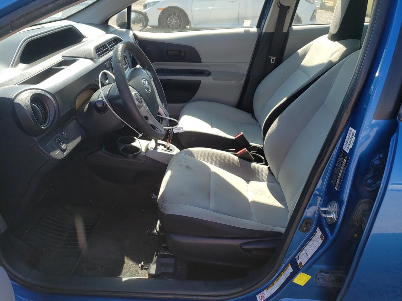 2012 Toyota Prius C VIN: JTDKDTB3XC1030871 Lot: 64467355