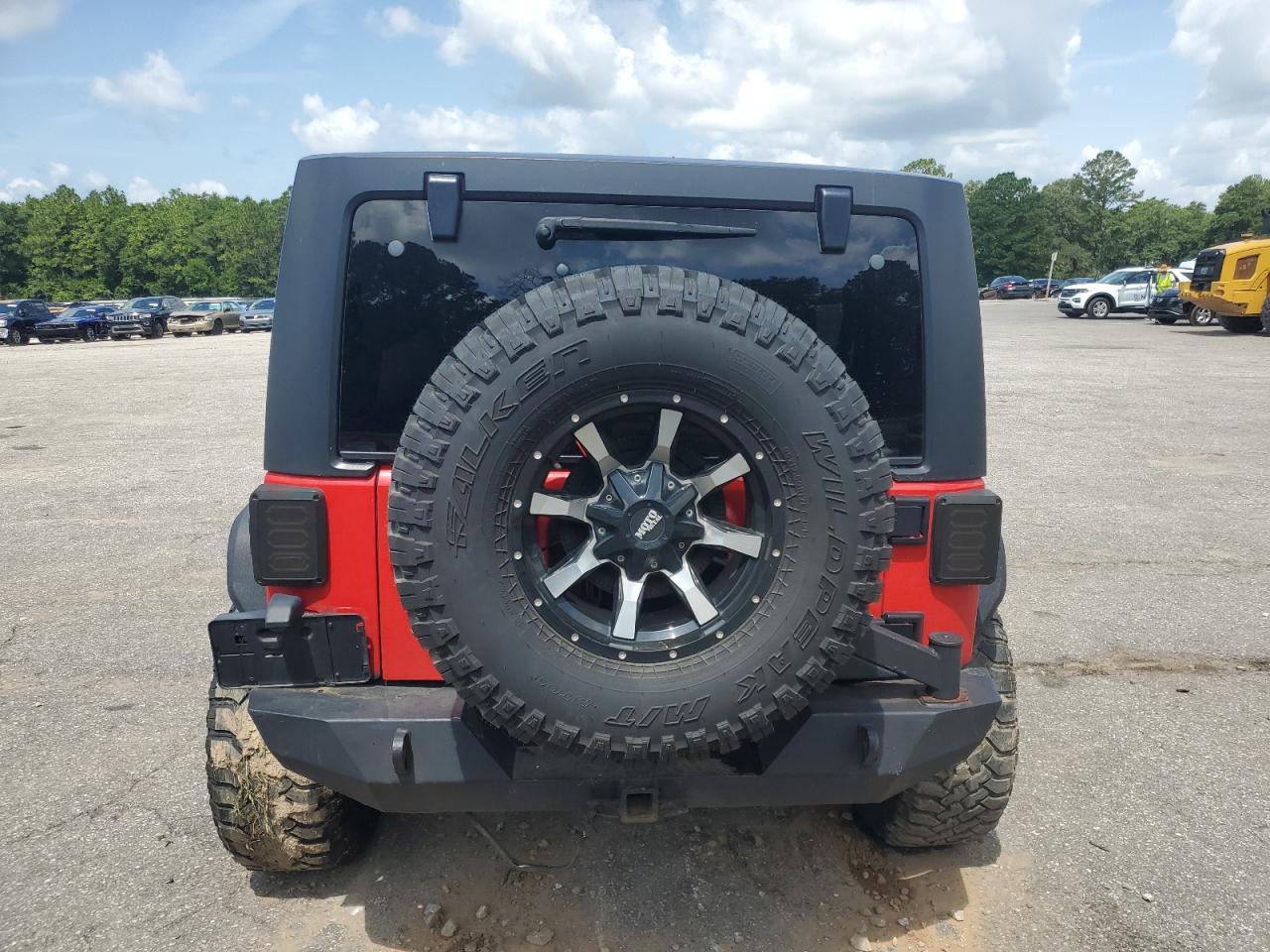 2014 Jeep Wrangler Unlimited Sport VIN: 1C4BJWDG6EL327007 Lot: 64417455