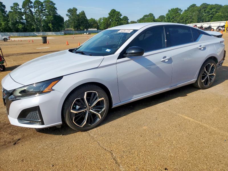 NISSAN ALTIMA SR 2025