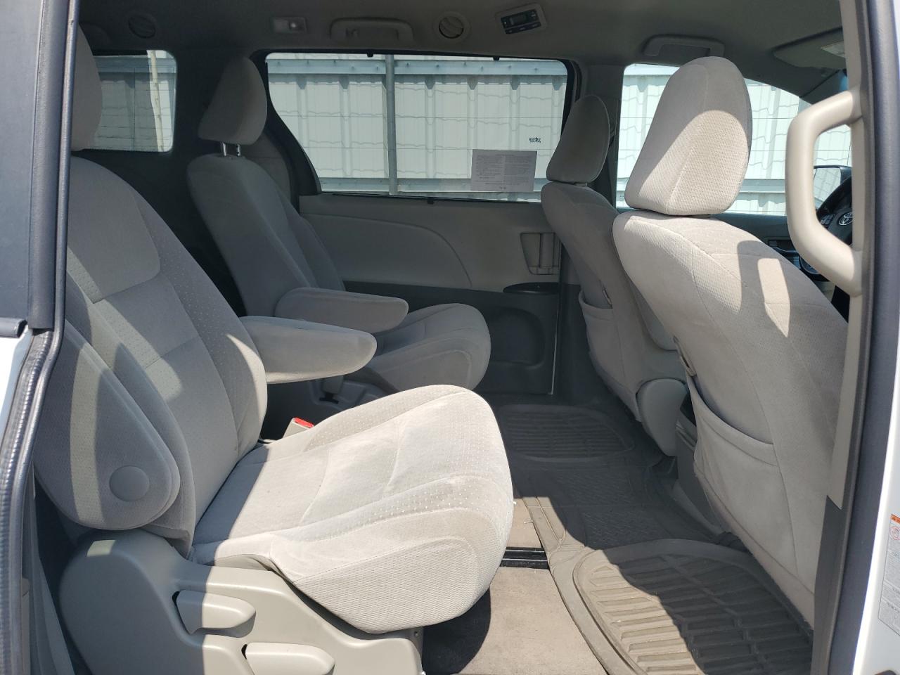 2015 Toyota Sienna Le VIN: 5TDJK3DC6FS095285 Lot: 65145865