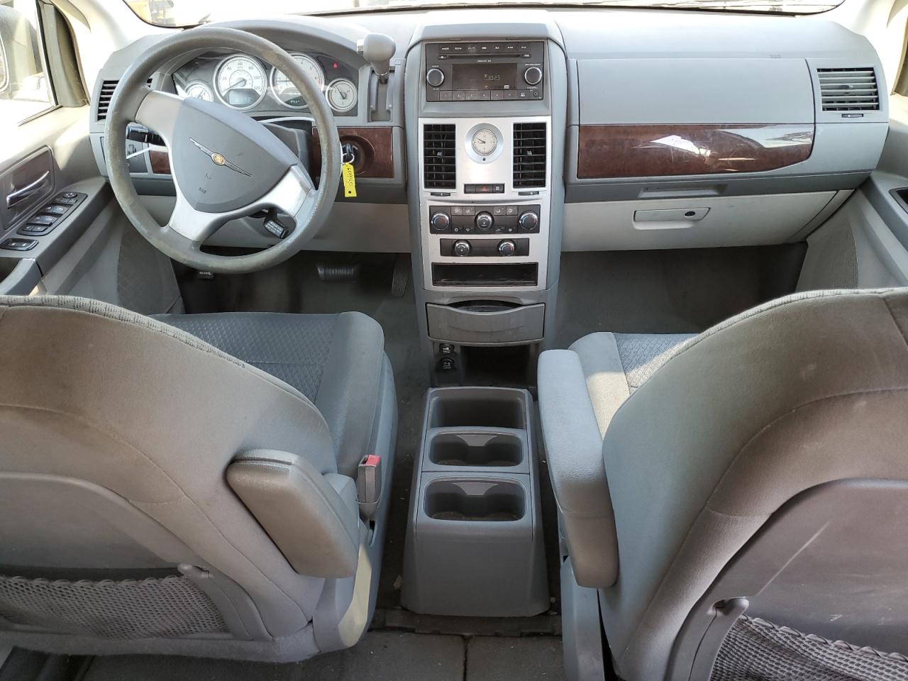 2009 Chrysler Town & Country Lx VIN: 2A8HR44E89R656089 Lot: 65442645