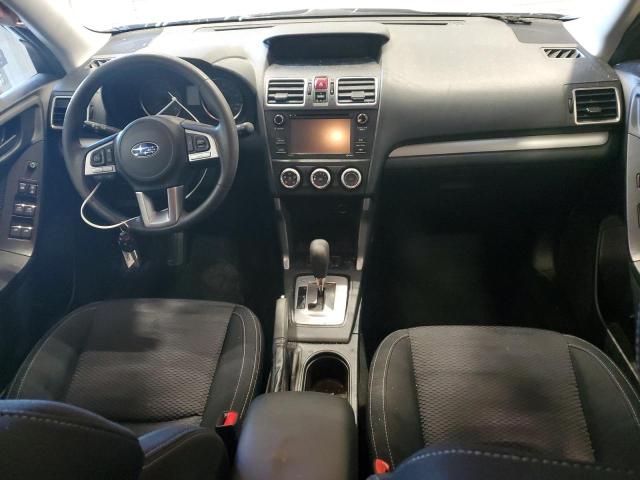  SUBARU FORESTER 2018 Серебристый