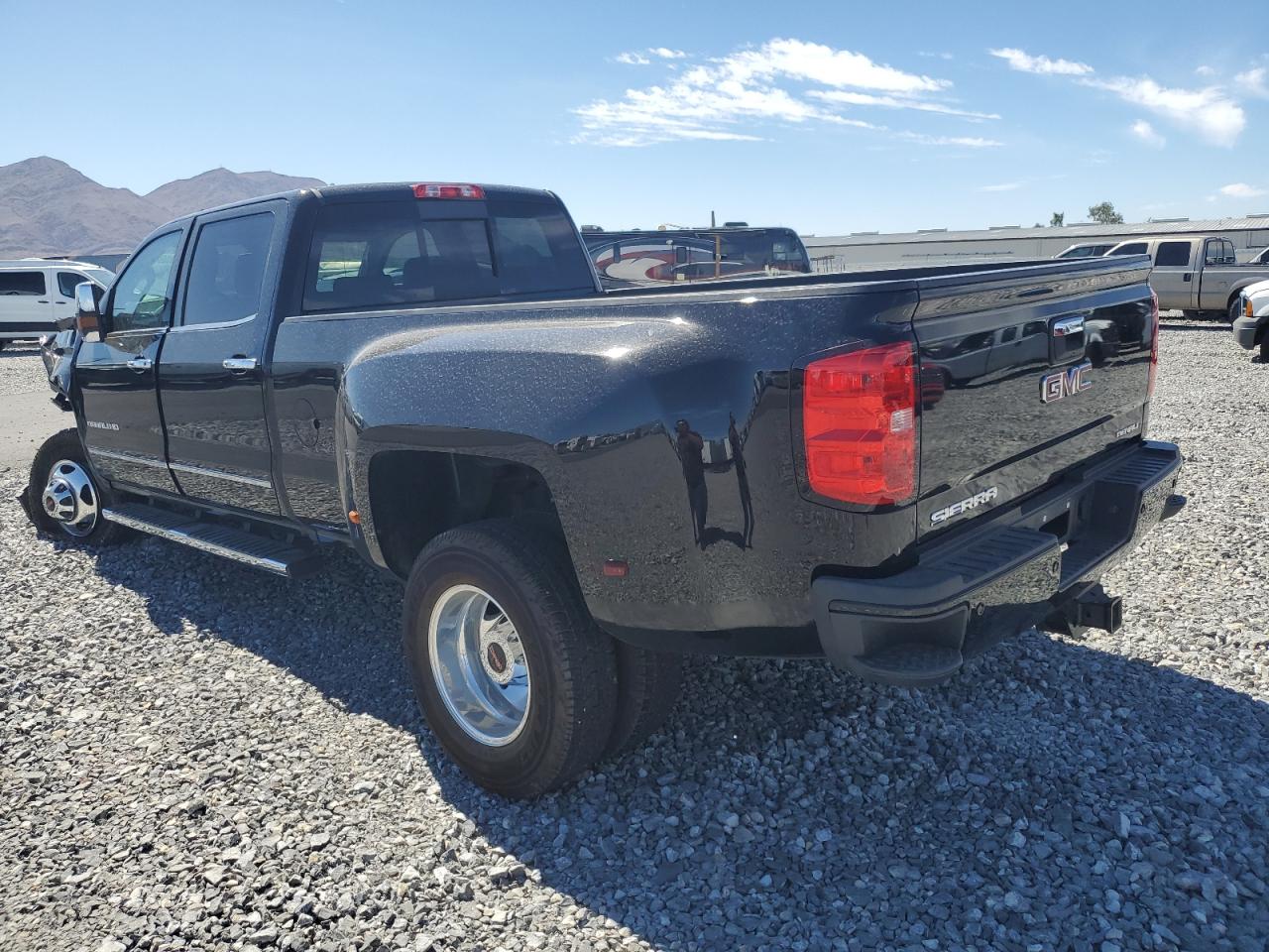 1gt42yey6hf242678 1GT42YEY6HF242678 2017 GMC Sierra K3500 Denali
