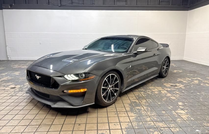  FORD MUSTANG 2018 Серый