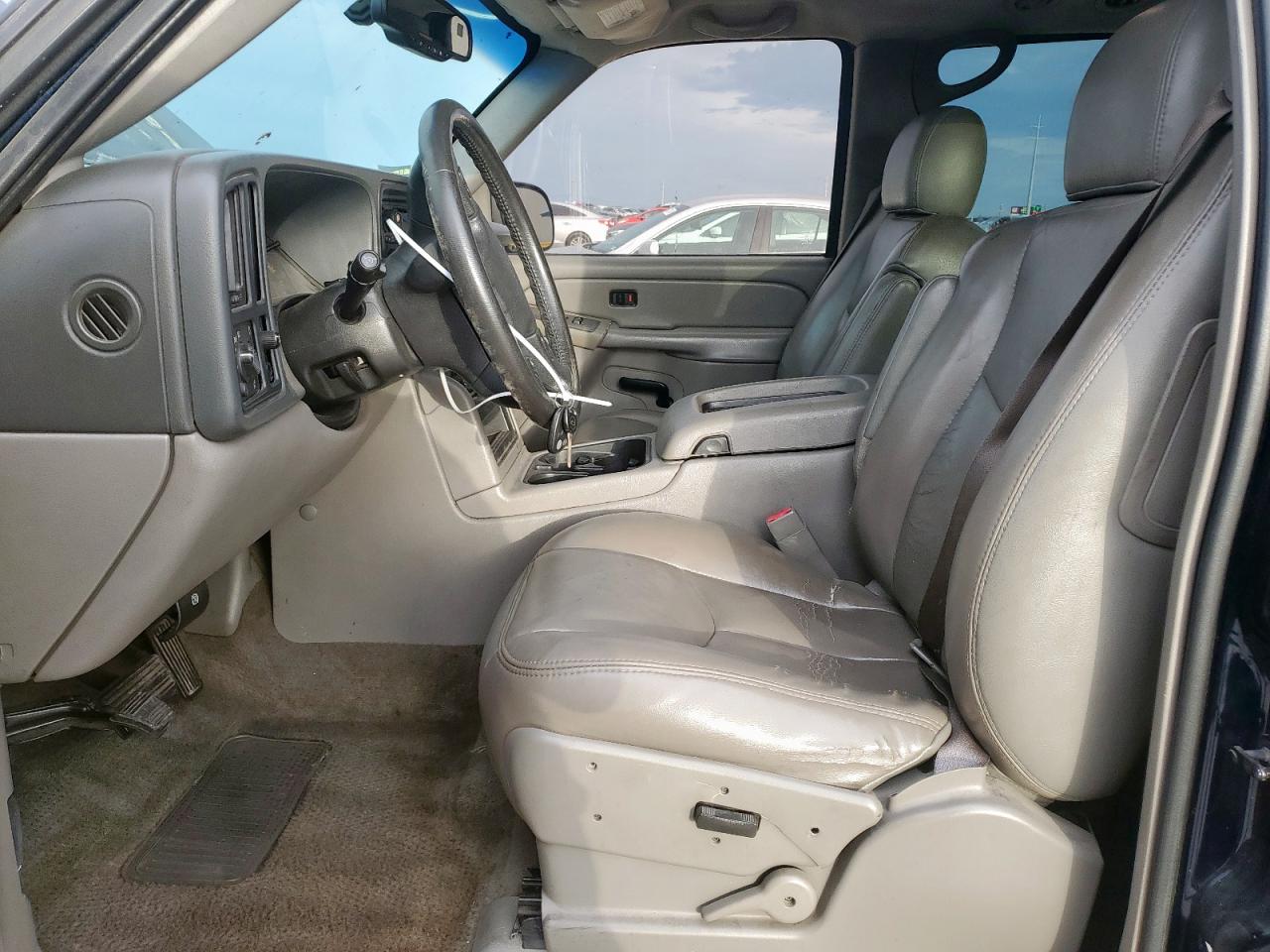 2004 Chevrolet Suburban C1500 VIN: 1GNEC16Z84J133055 Lot: 63046885