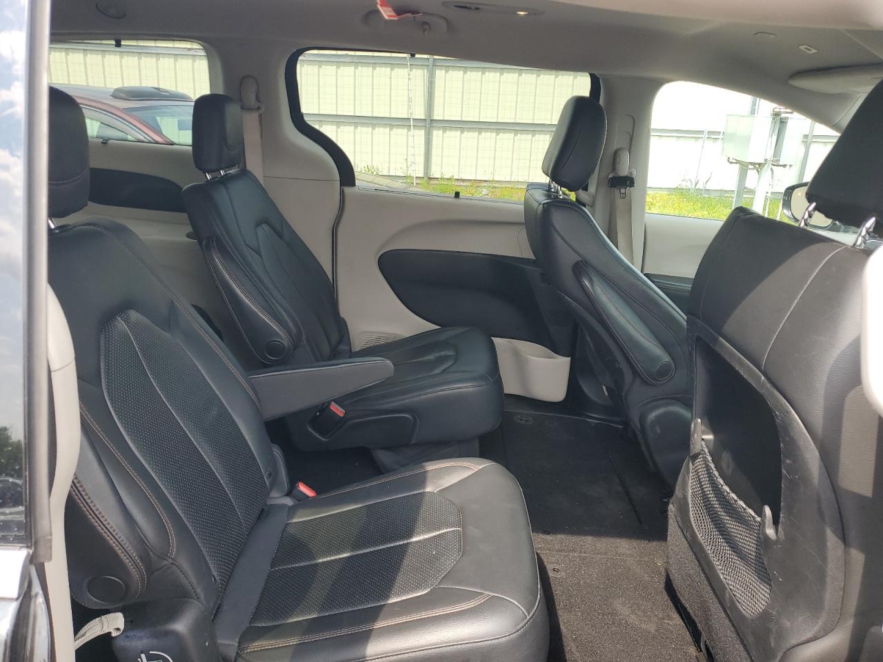2019 Chrysler Pacifica Touring L VIN: 2C4RC1BG8KR731685 Lot: 63506965