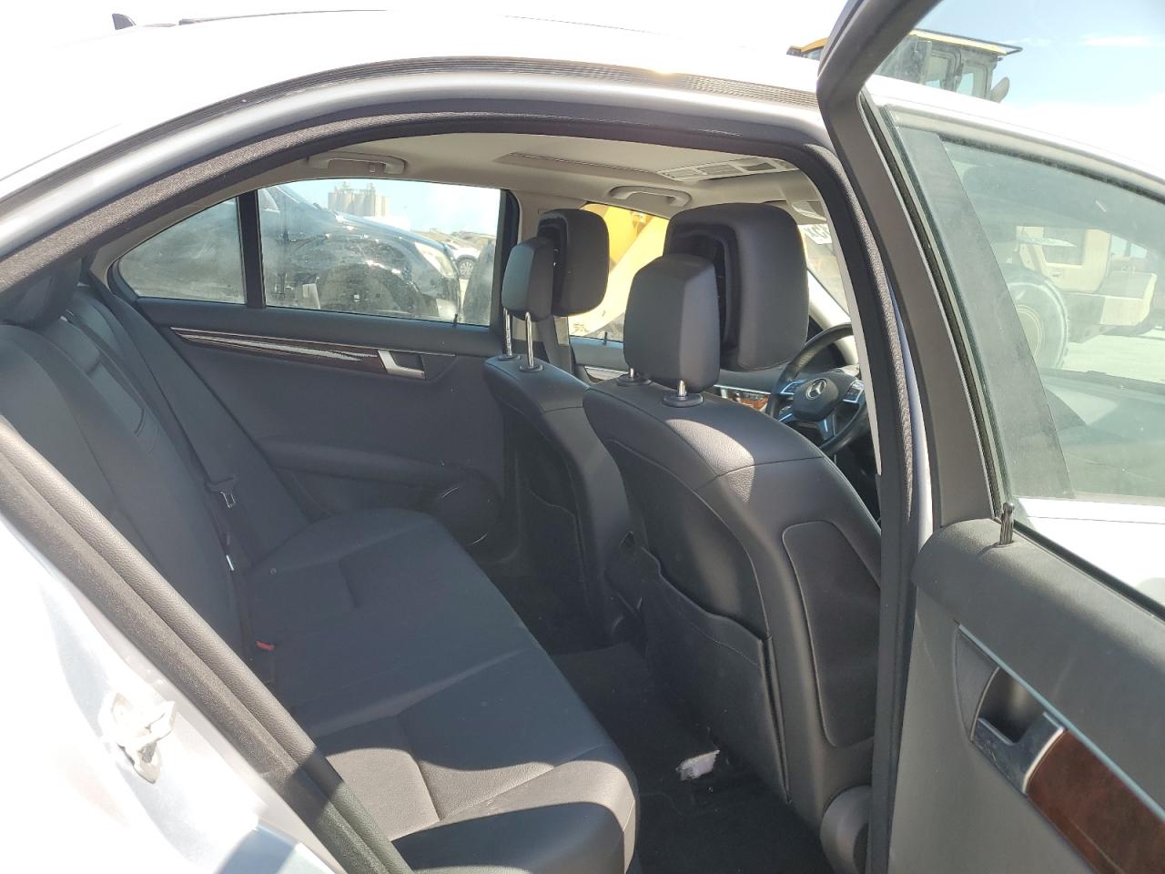 2013 Mercedes-Benz C 250 VIN: WDDGF4HB0DR242515 Lot: 64631035