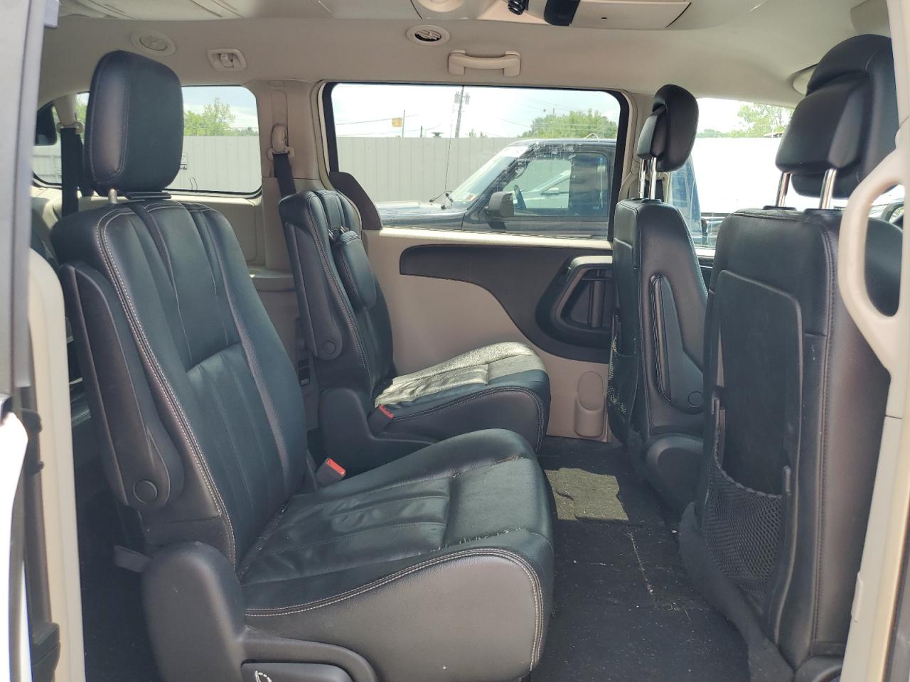 2014 Chrysler Town & Country Touring VIN: 2C4RC1BG2ER256085 Lot: 64980855