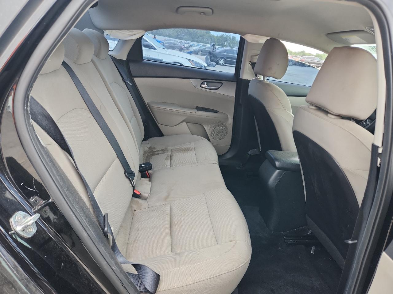 3KPF24AD2ME288534 2021 Kia Forte Fe