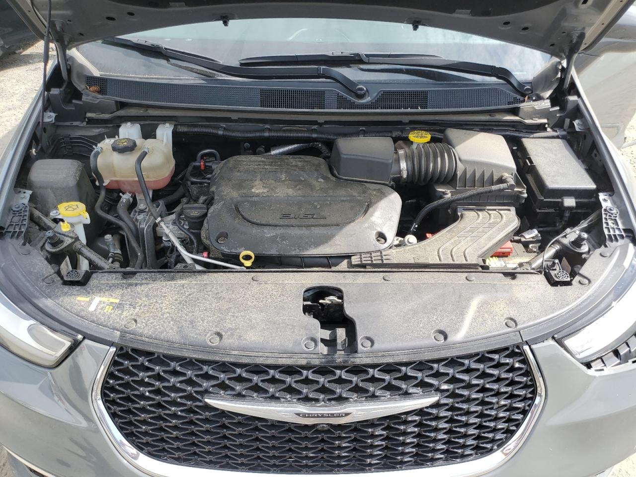 2022 Chrysler Pacifica Touring L VIN: 2C4RC1BG5NR136457 Lot: 64376625
