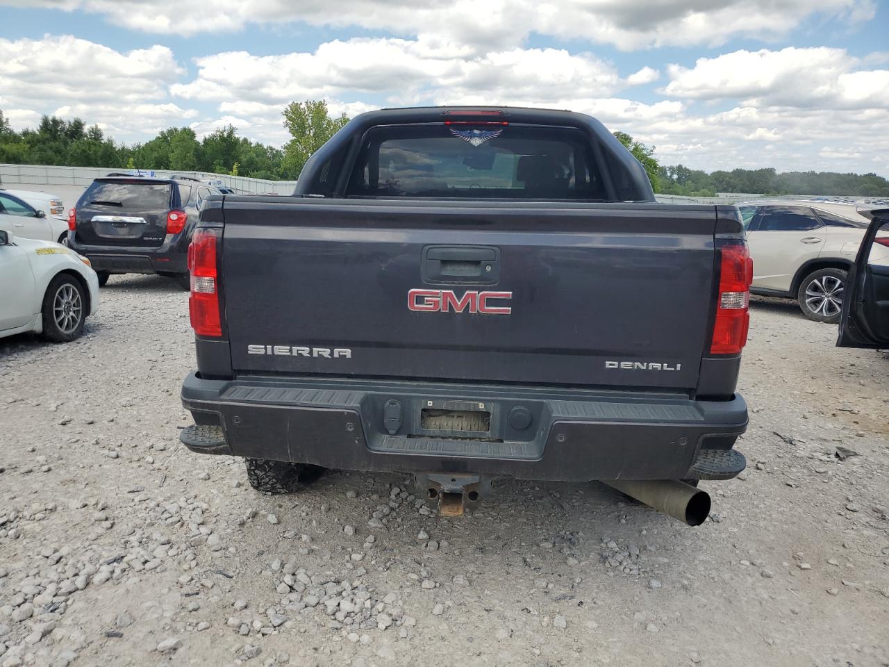 2015 GMC Sierra K2500 Denali VIN: 1GT120E80FF528379 Lot: 64803205