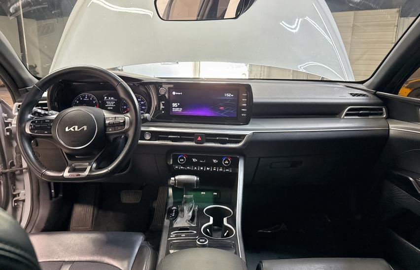 2022 KIA K5 GT LINE
