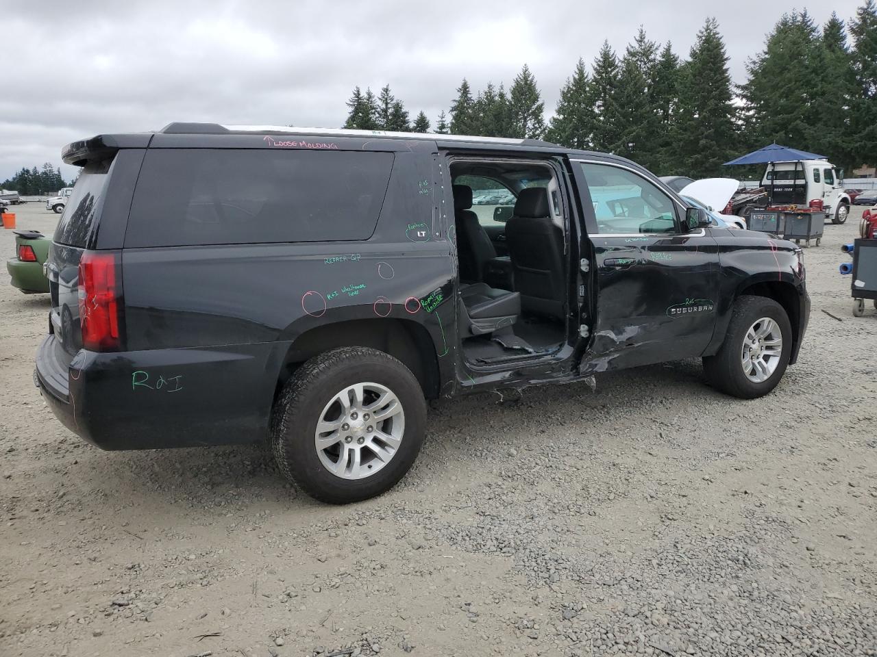1gnskhkc4kr346356 1GNSKHKC4KR346356 2019 Chevrolet Suburban K1500 Lt