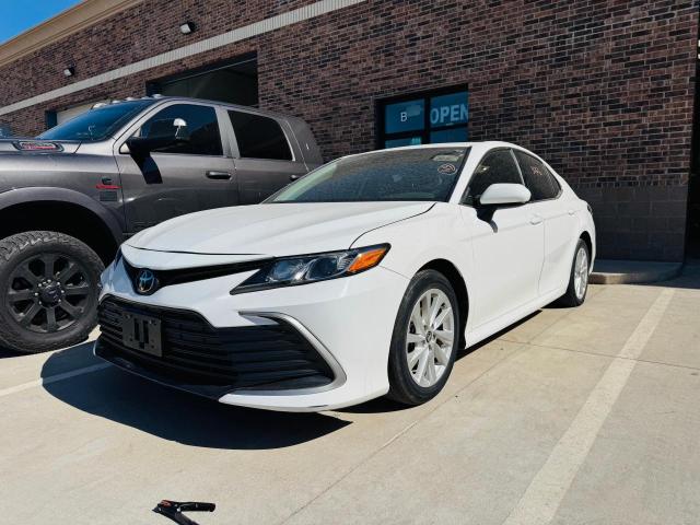 TOYOTA CAMRY 2021 White
